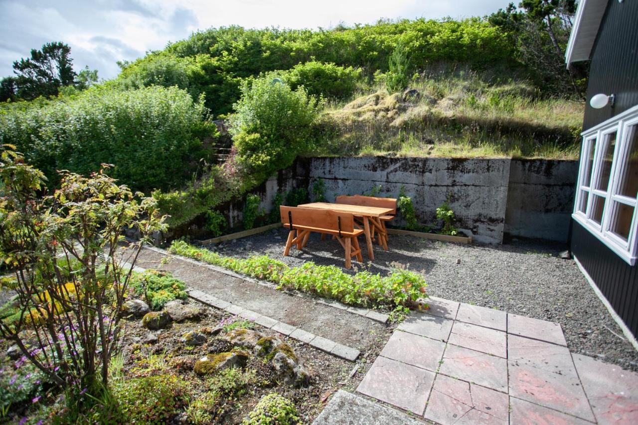 Red Robin - Vacation Homes Next To Svartifossur Waterfall Tórshavn Eksteriør billede