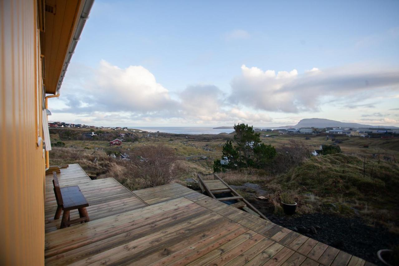 Red Robin - Vacation Homes Next To Svartifossur Waterfall Tórshavn Eksteriør billede