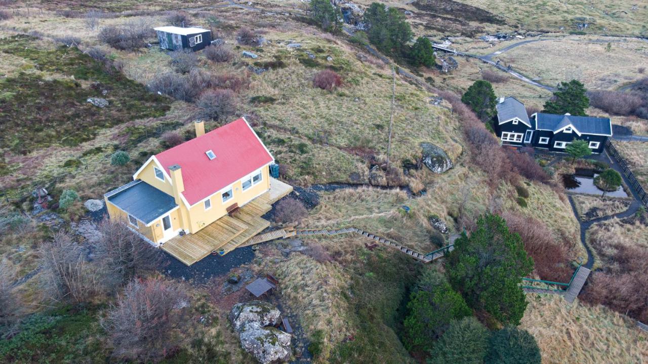 Red Robin - Vacation Homes Next To Svartifossur Waterfall Tórshavn Eksteriør billede